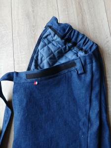 Pantalon INCOGNITO avec poche à sonde urinaire multi-option adapté au handicap